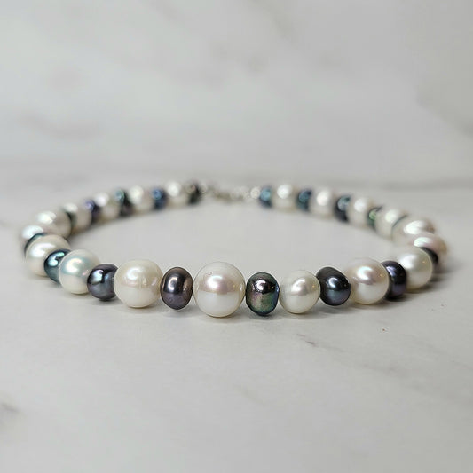 Pearl and Peacock Pearl Bracelet Bracelet on Sterling Silver - Smoke & Pearl